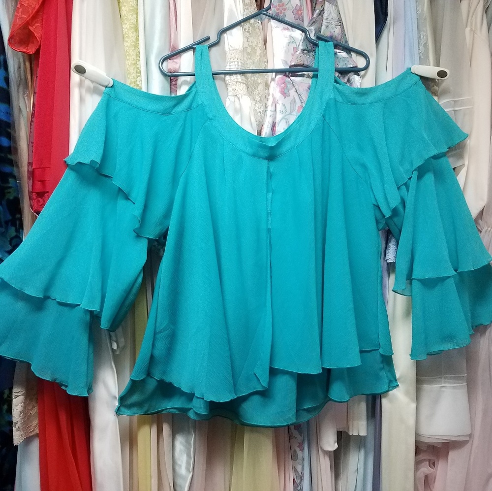 Ashley Stewart layered cold shoulder top blouse 18